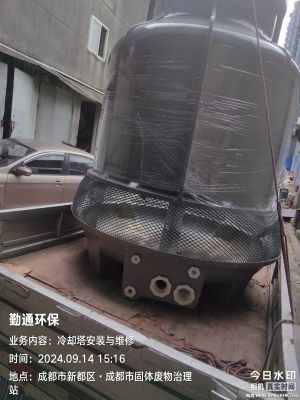 四川50t玻璃钢冷却塔安装与发货现场